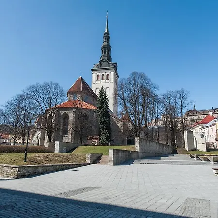Delta - Town Hall